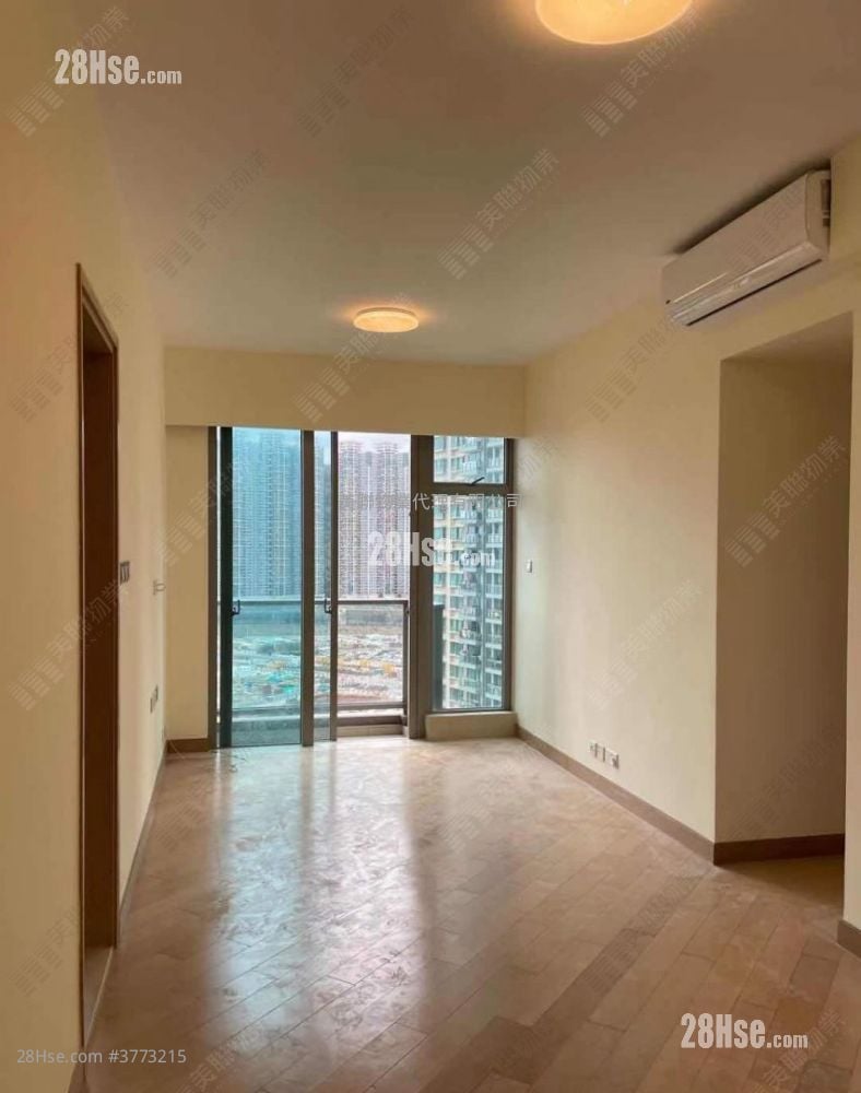 The Wings Sell 3 Bedrooms , 1 Bathroom 617 ft²