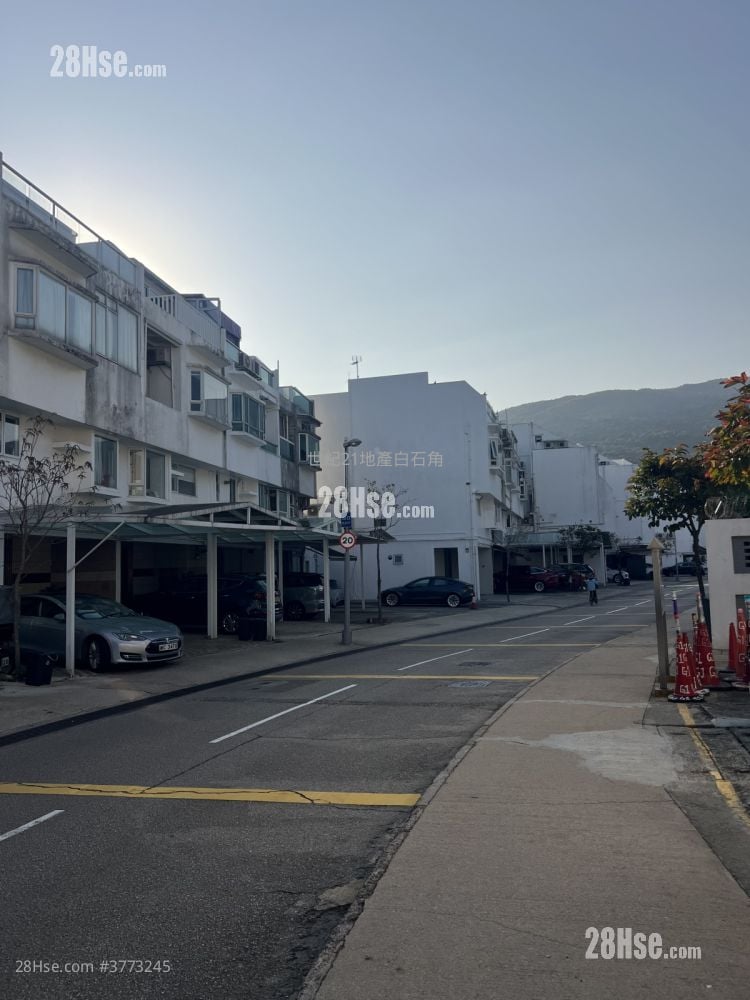 Marina Cove Sell 3 Bedrooms , 2 Bathrooms 1,323 ft²