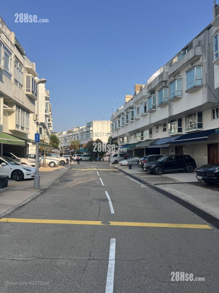 Marina Cove Sell 3 Bedrooms , 2 Bathrooms 1,323 ft²