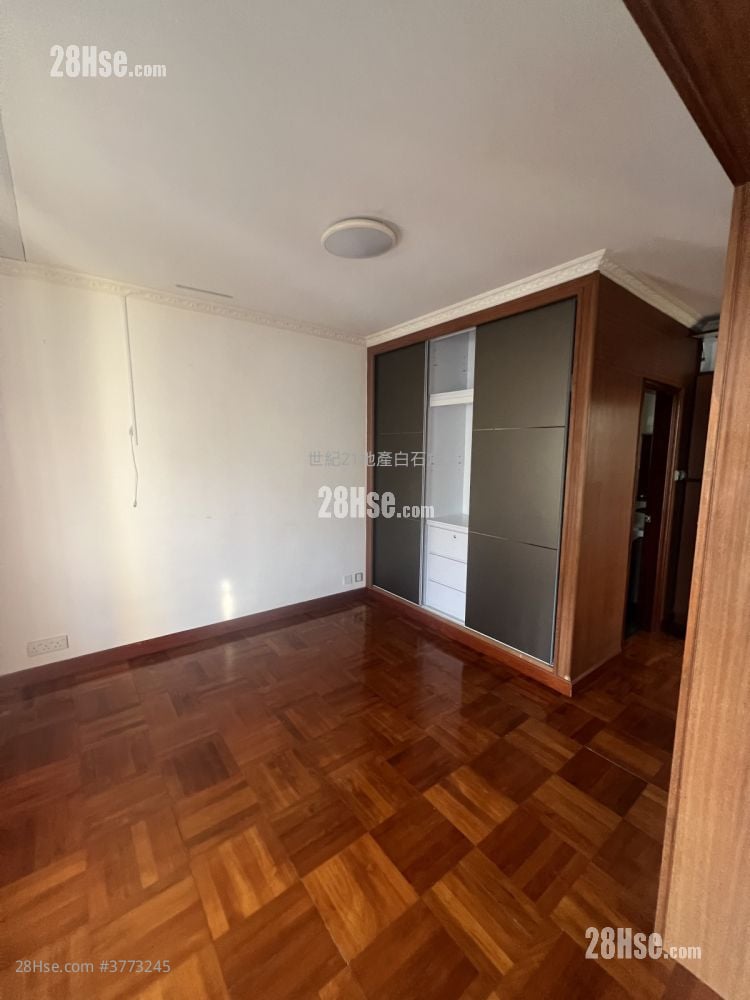 Marina Cove Sell 3 Bedrooms , 2 Bathrooms 1,323 ft²