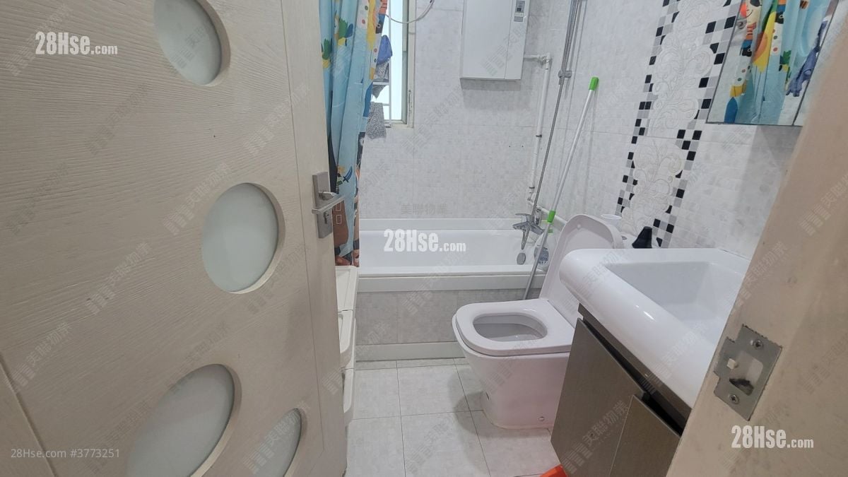 Kornville Sell 3 Bedrooms , 2 Bathrooms 604 ft²