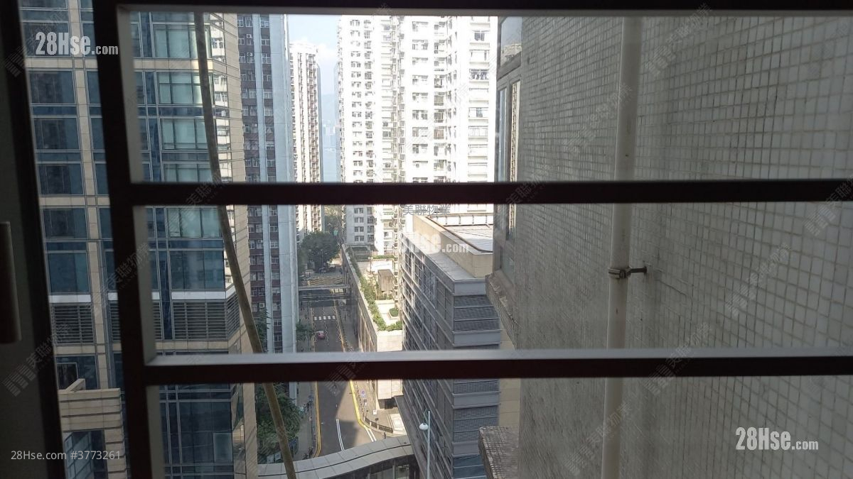 Kornhill Garden Sell 3 Bedrooms , 1 Bathroom 592 ft²