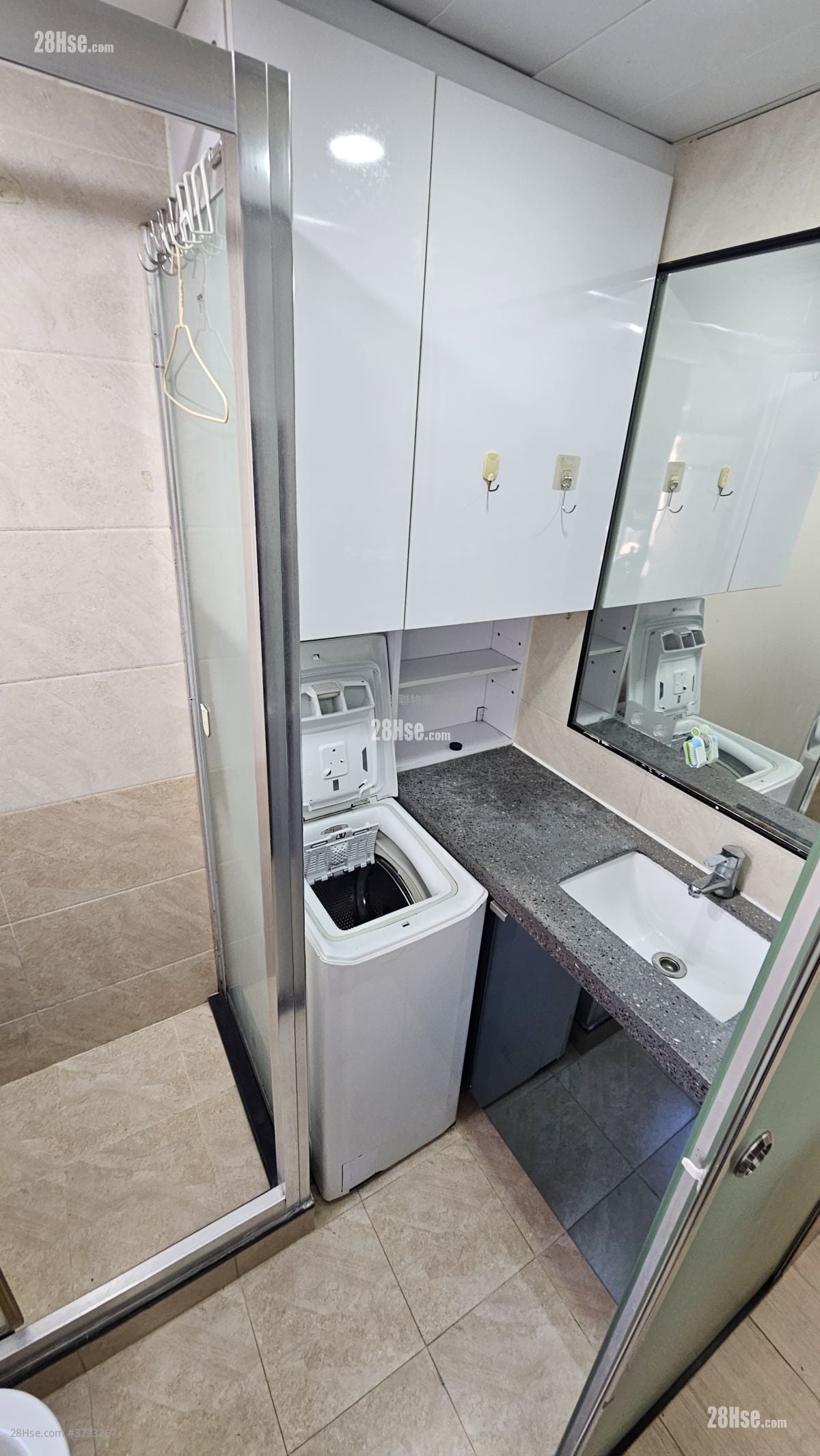 Yee Fat Building Sell 2 Bedrooms , 1 Bathroom 297 ft²