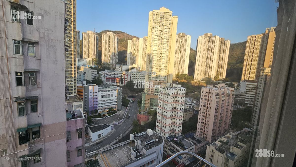 Yee Fat Building Sell 2 Bedrooms , 1 Bathroom 297 ft²