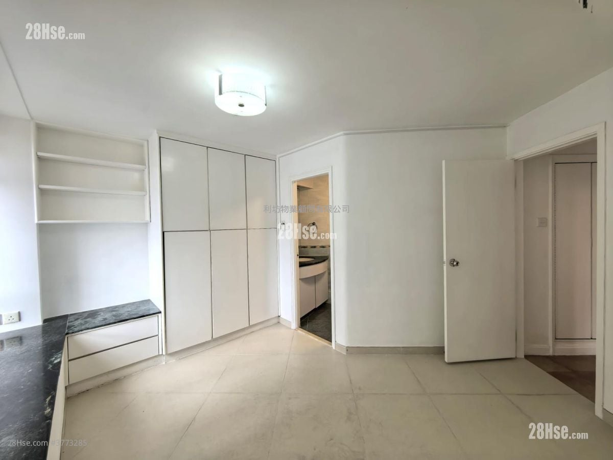 太古城 售盘 3 房 , 2 浴室 1,015 平方尺