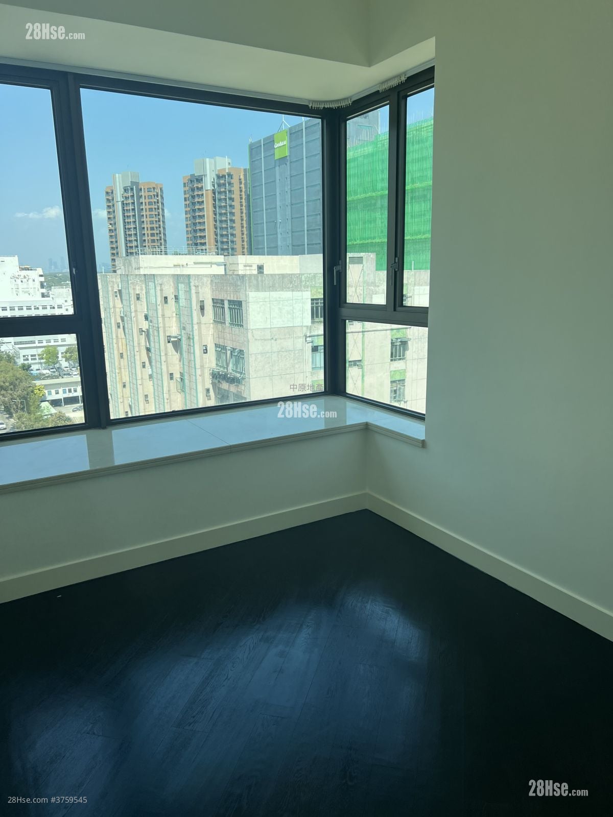 One Regent Place Sell 3 Bedrooms 600 ft²