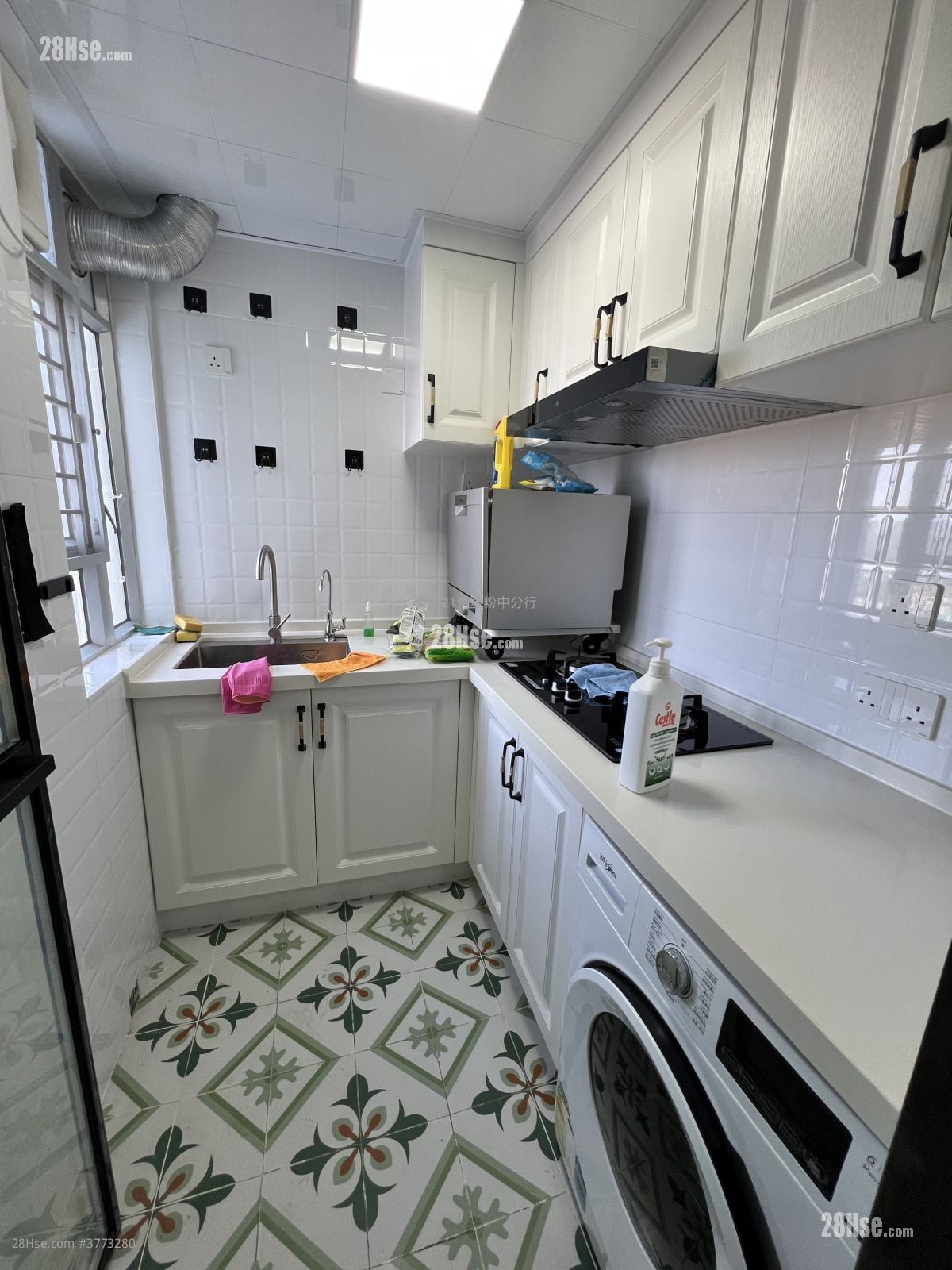 Shan Lai Court Sell 1 Bedroom , 1 Bathroom 385 ft²