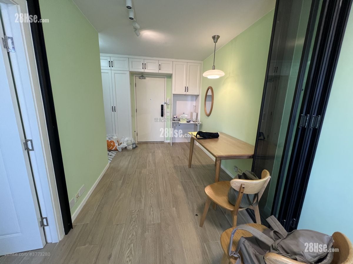 Shan Lai Court Sell 1 Bedroom , 1 Bathroom 385 ft²