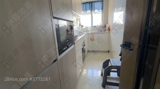 MALIBU 售盘 4 房 , 4 浴室 1,087 平方尺