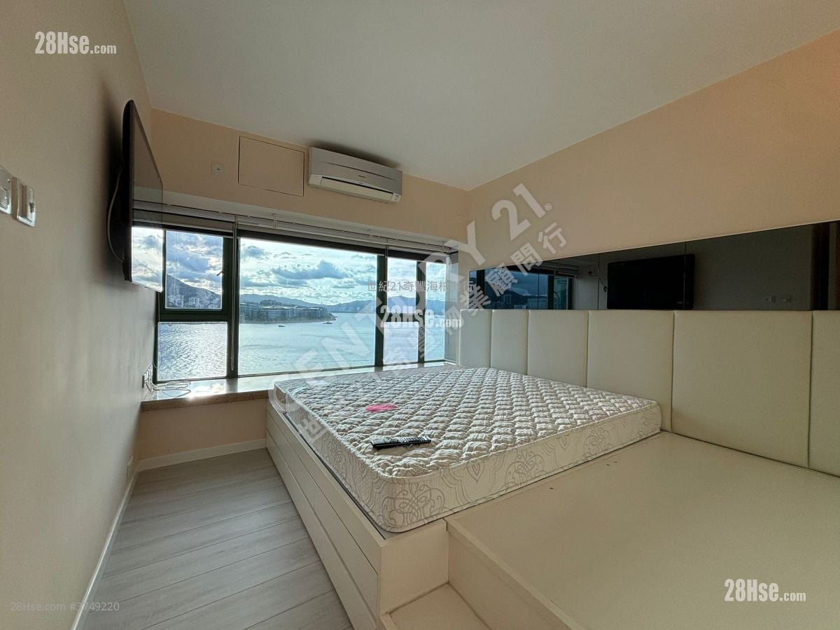 Vista Paradiso Sell 3 Bedrooms , 2 Bathrooms 918 ft²