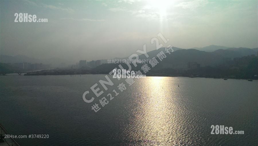 Vista Paradiso Sell 3 Bedrooms , 2 Bathrooms 918 ft²