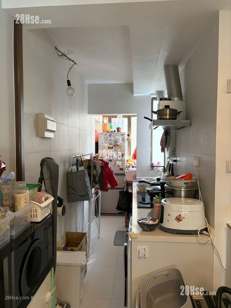 合伟大厦 售盘 2 房 , 1 浴室 459 平方尺