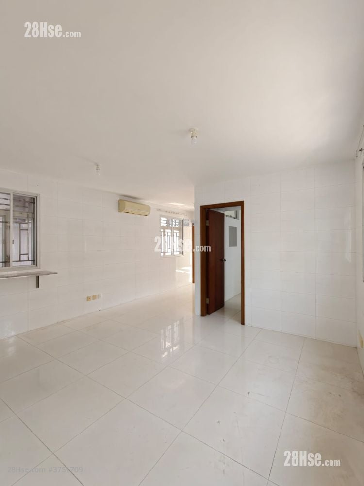 村屋 租盤 2 房 , 1 浴室