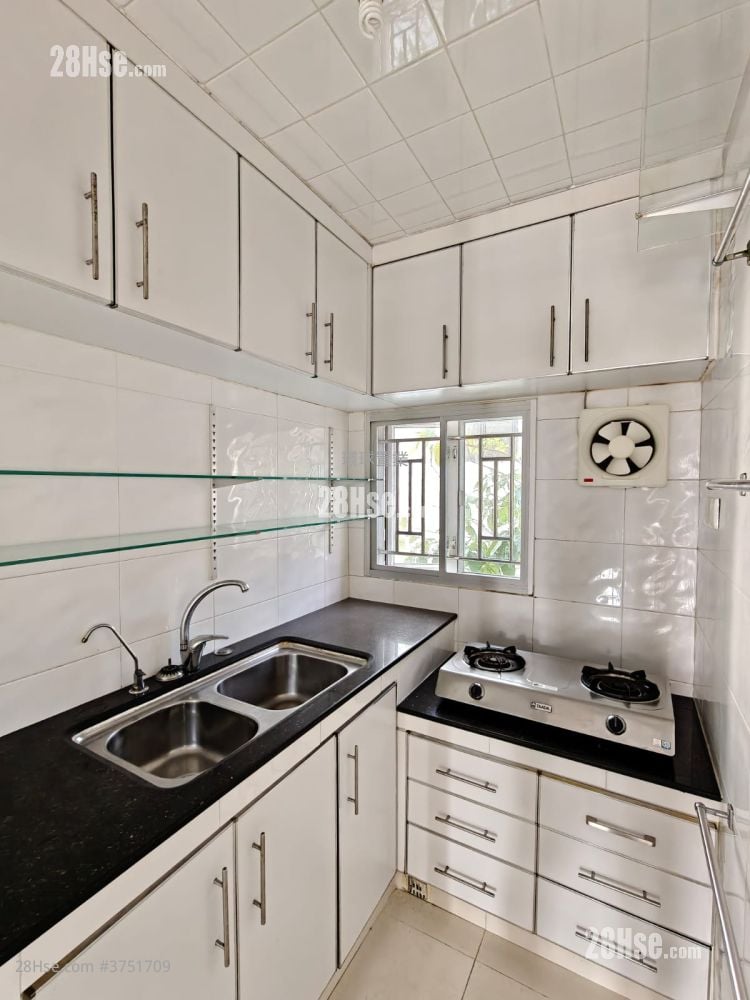 村屋 租盤 2 房 , 1 浴室