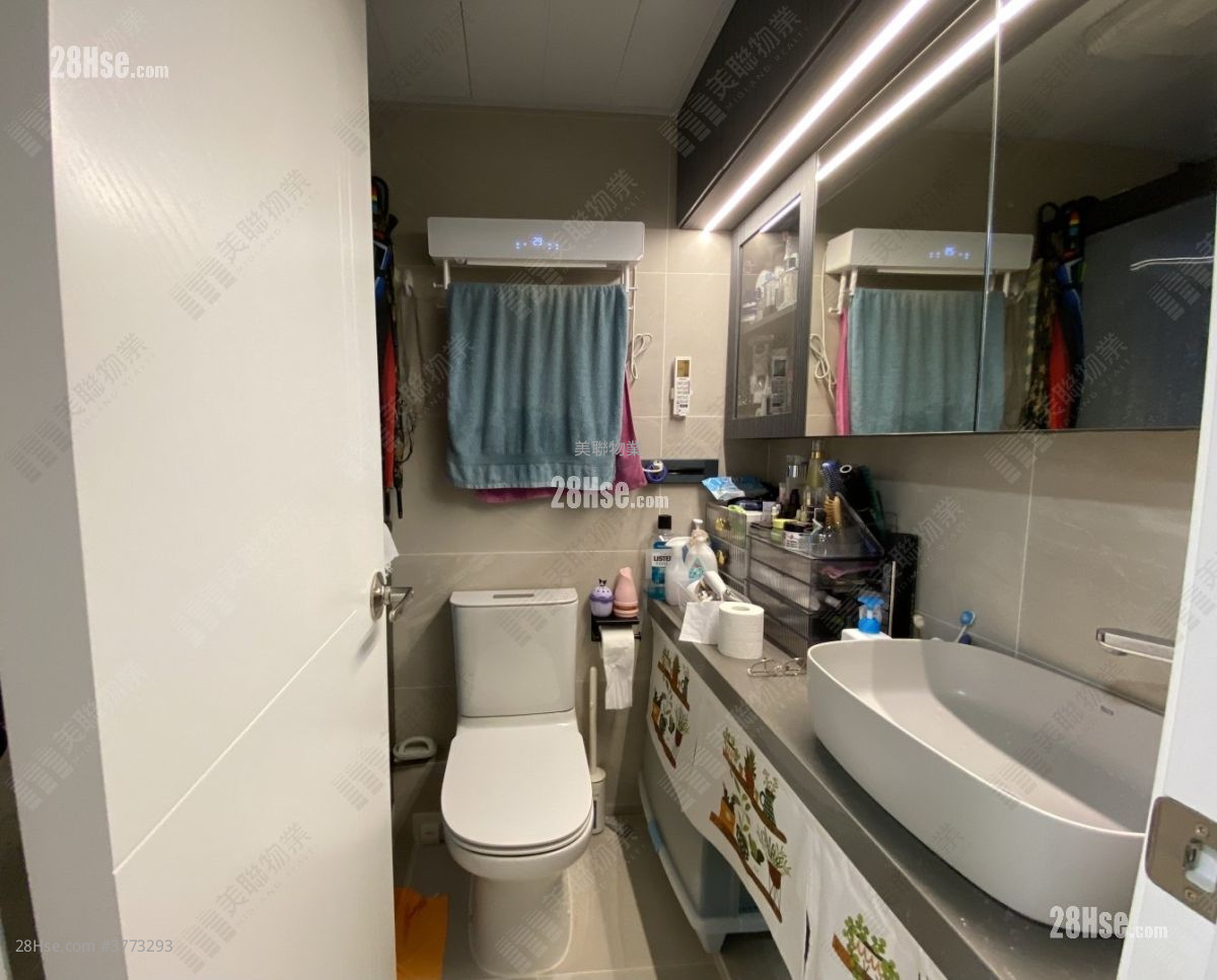 Shan Lai Court Sell 385 ft²