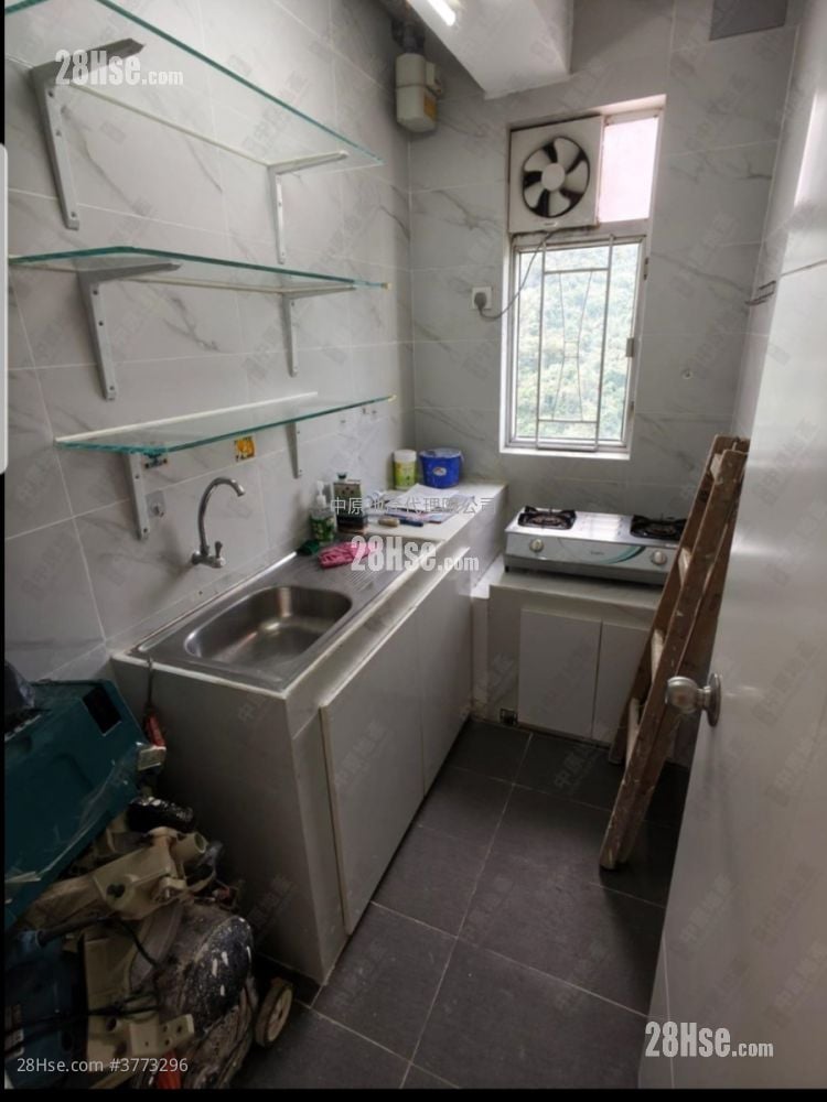 荃威花园 售盘 2 房 , 1 浴室 533 平方尺