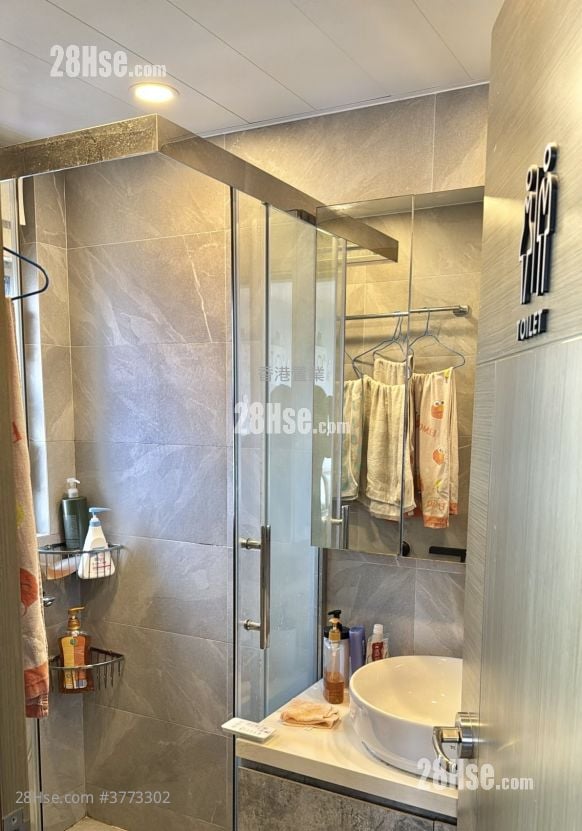 The Eastborne Sell 2 Bedrooms , 1 Bathroom 335 ft²