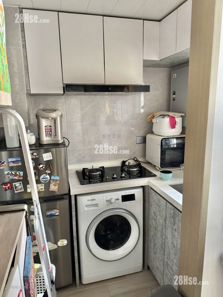 The Eastborne Sell 2 Bedrooms , 1 Bathroom 335 ft²