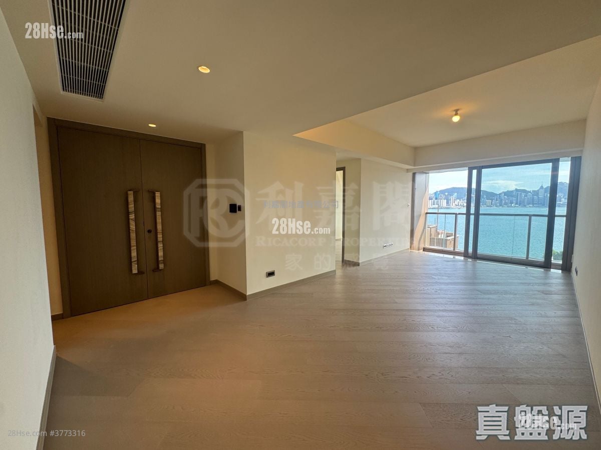 Pano Harbour Sell 3 Bedrooms 1,185 ft²