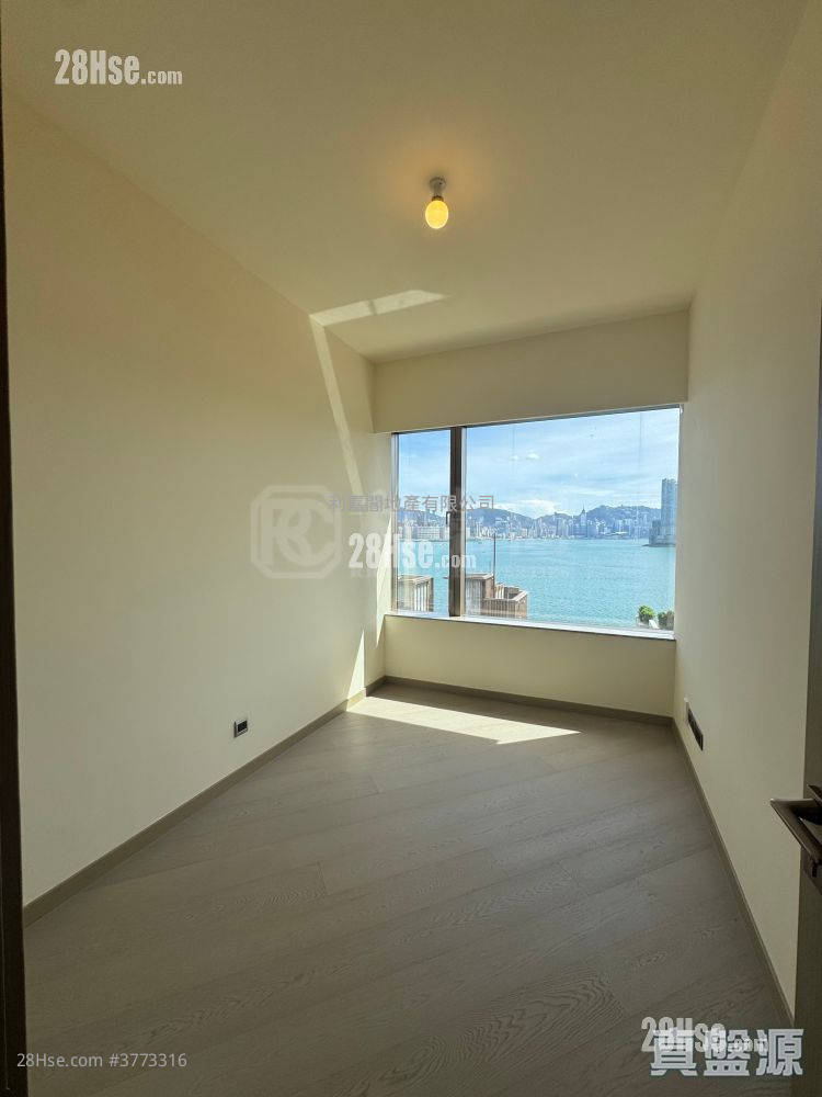 Pano Harbour Sell 3 Bedrooms 1,185 ft²