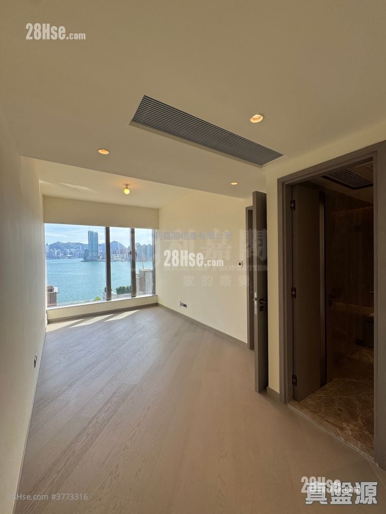 Pano Harbour Sell 3 Bedrooms 1,185 ft²