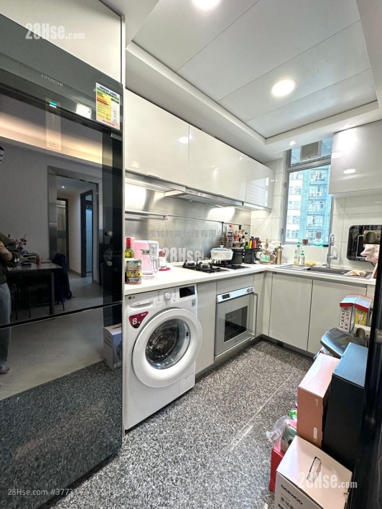 Manhattan Hill Sell 2 Bedrooms , 1 Bathroom 496 ft²