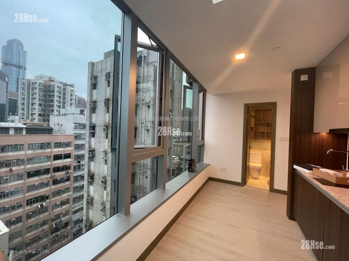 L Living 23 Sell Studio , 1 Bathroom 276 ft²