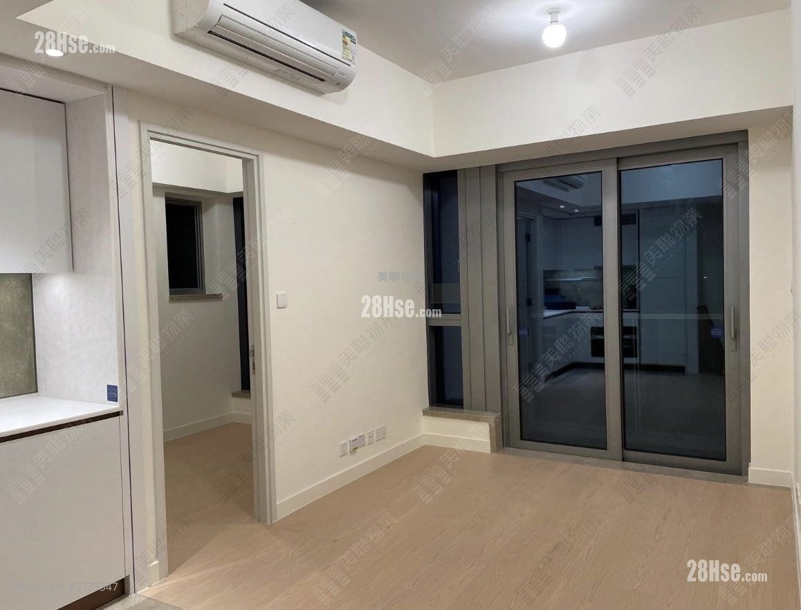 Monaco Sell 1 Bedroom , 1 Bathroom 351 ft²