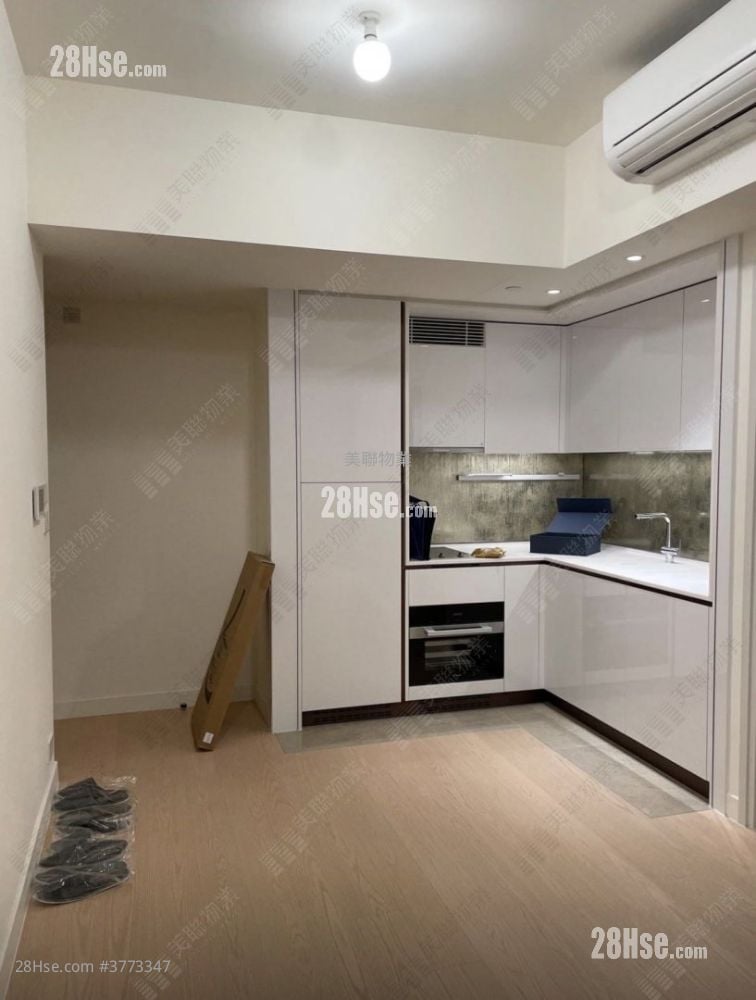 Monaco Sell 1 Bedroom , 1 Bathroom 351 ft²