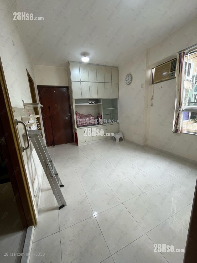 Tsing Yi Garden Sell 2 Bedrooms , 1 Bathroom 343 ft²