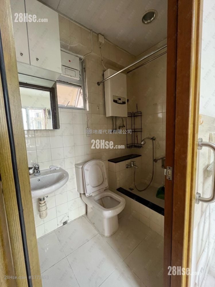 Tsing Yi Garden Sell 2 Bedrooms , 1 Bathroom 343 ft²