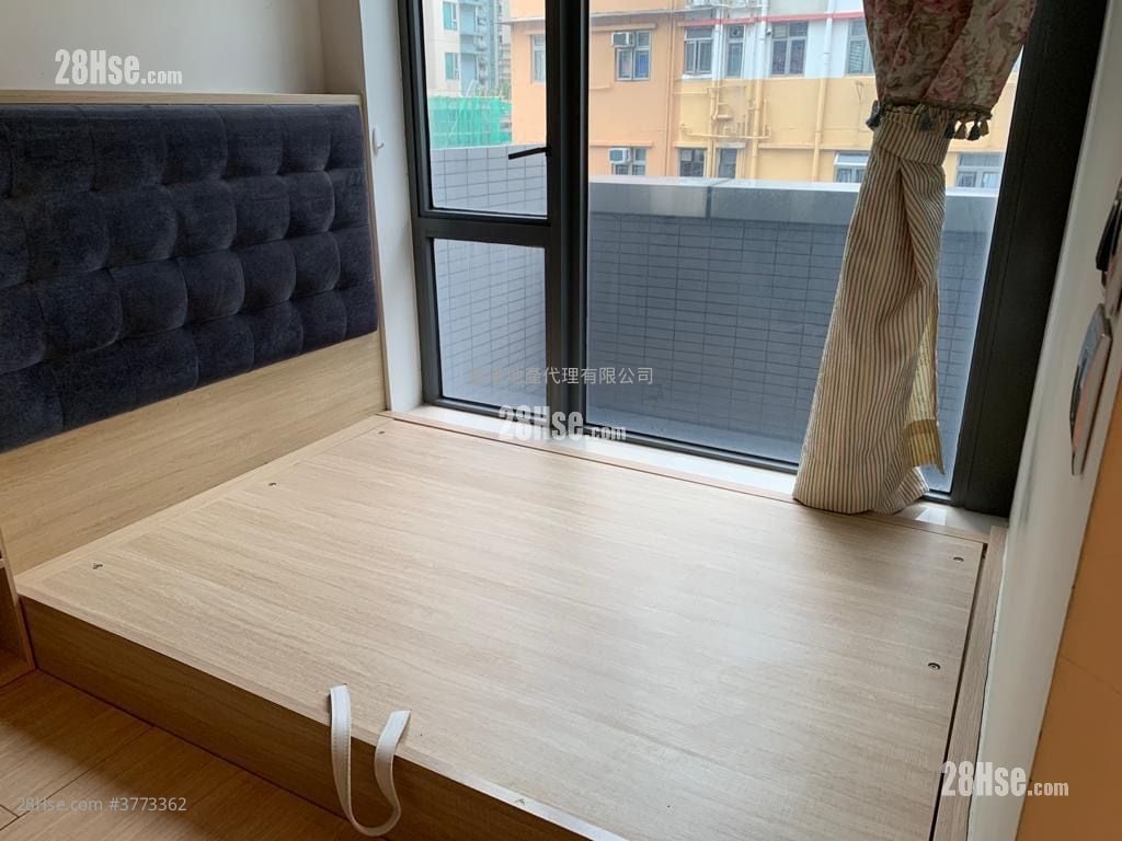 喜点 售盘 1 房 , 1 浴室 320 平方尺