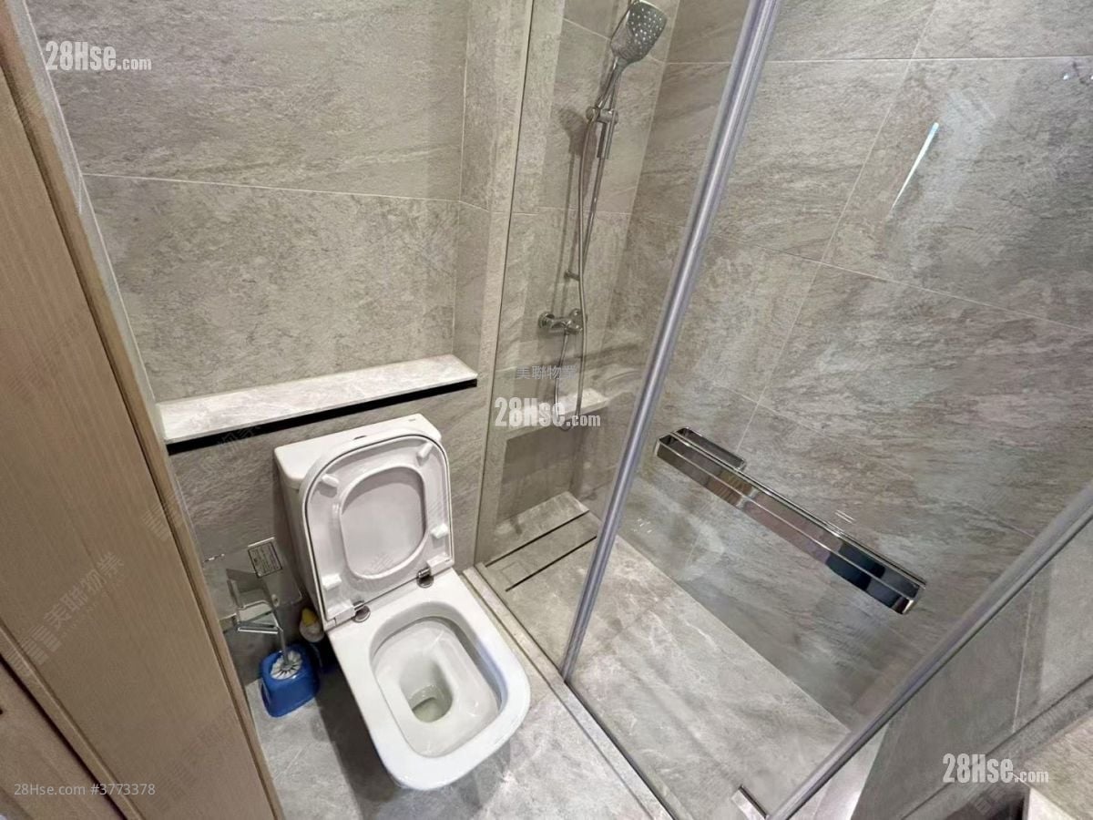 The Arles Sell 1 Bedroom , 1 Bathroom 325 ft²