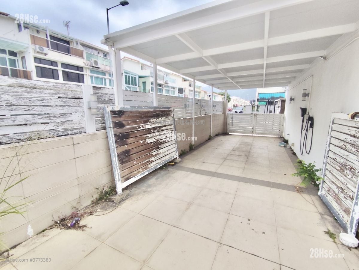 Fairview Park Sell 3 Bedrooms 840 ft²