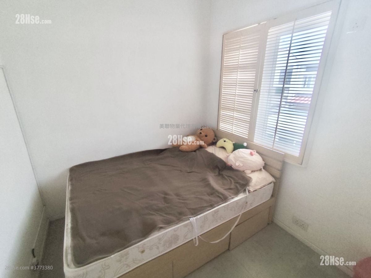 Fairview Park Sell 3 Bedrooms 840 ft²