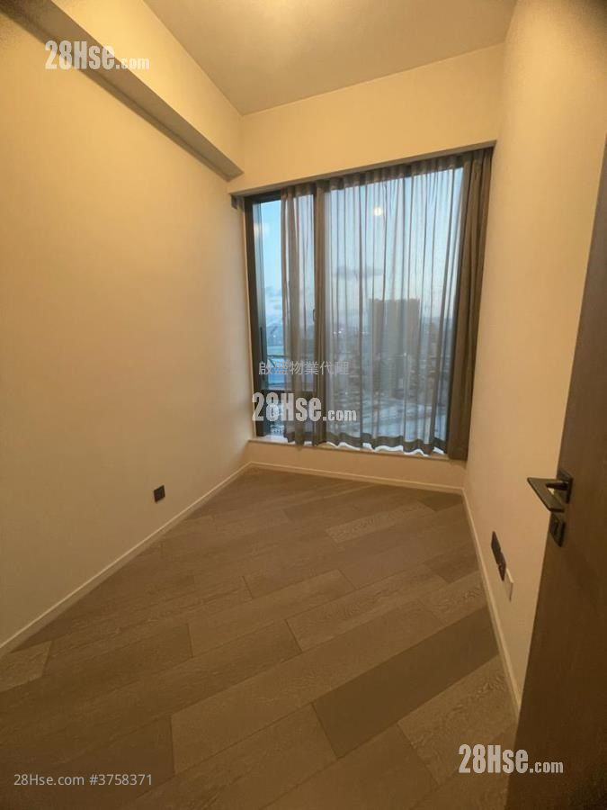 The Henley 租盘 3 房 , 2 浴室 888 平方尺