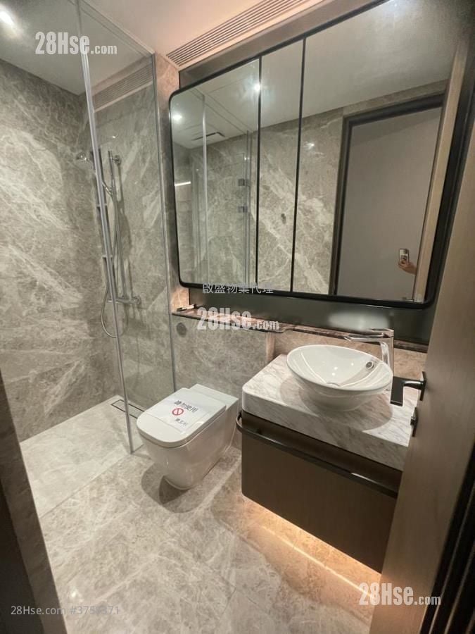 The Henley 租盘 3 房 , 2 浴室 888 平方尺