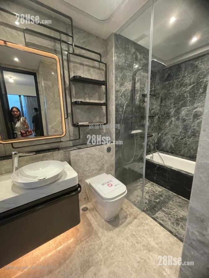 The Henley 租盘 3 房 , 2 浴室 888 平方尺