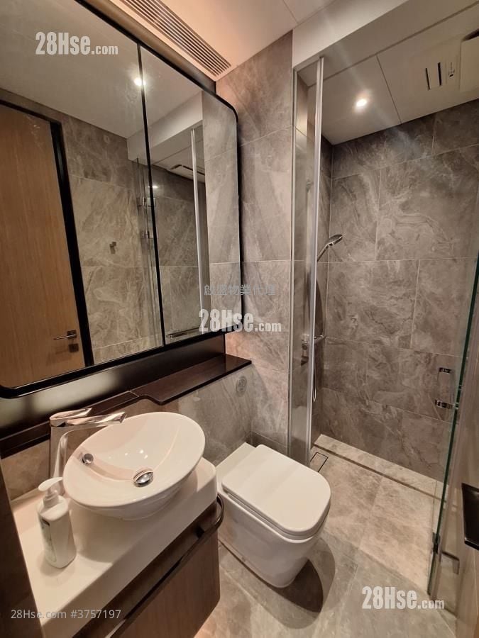 The Henley 售盘 1 房 , 1 浴室 302 平方尺