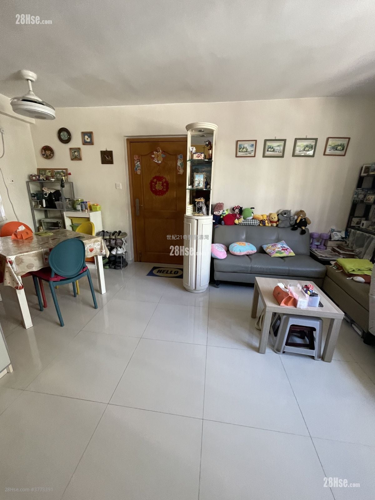 富辉花园 售盘 3 房 570 平方尺