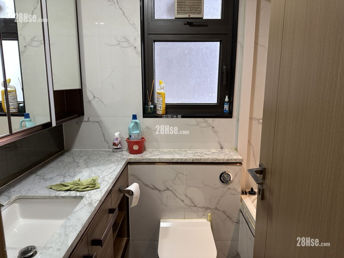 朗城滙 售盘 3 房 , 2 浴室 719 平方尺