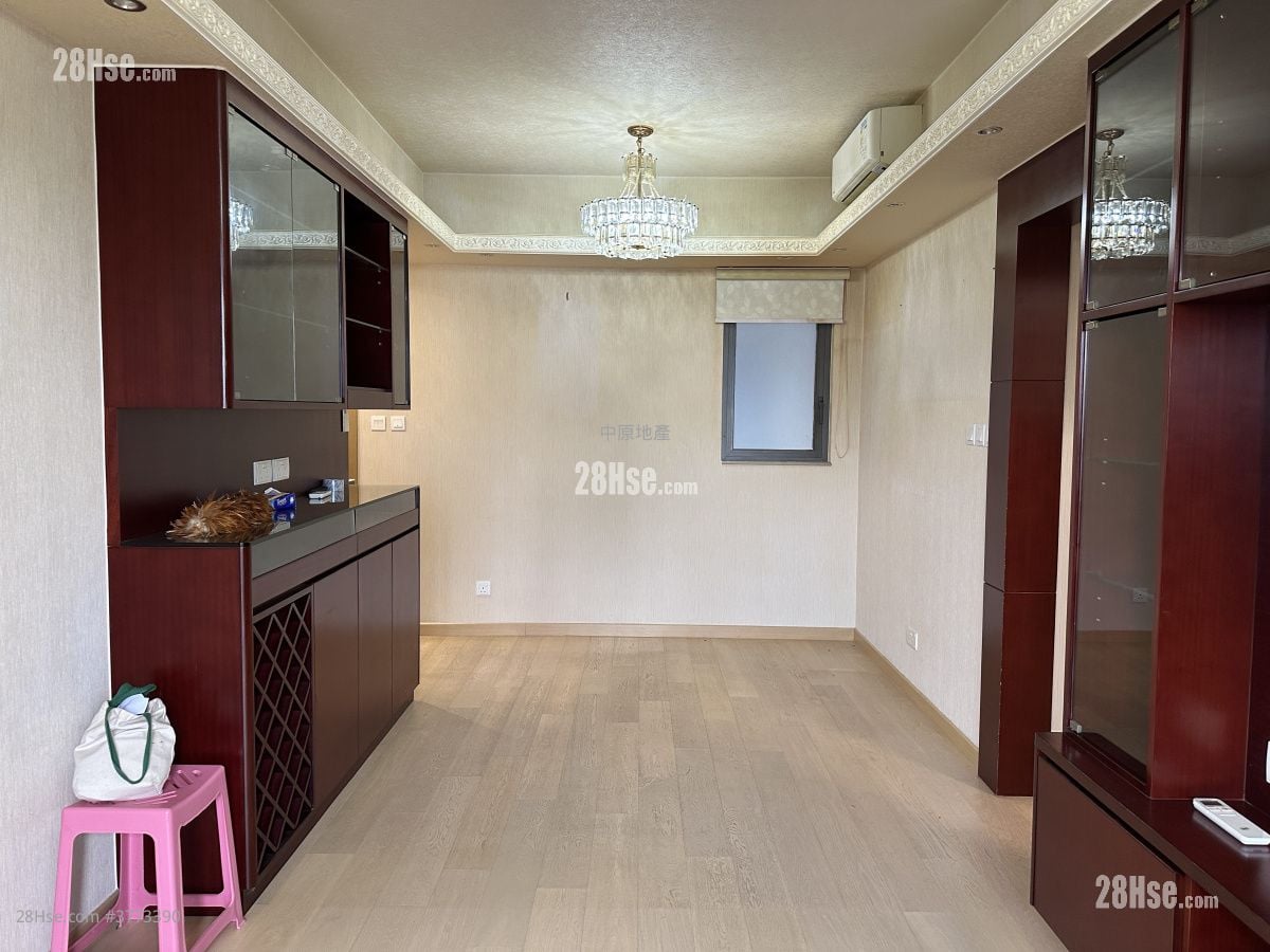 朗城滙 售盘 3 房 , 2 浴室 719 平方尺