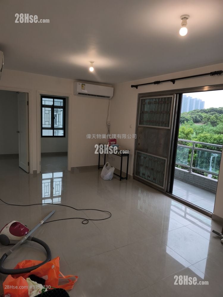 村屋 租盘 3 房 , 2 浴室 630 平方尺