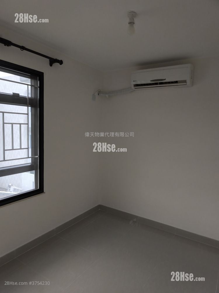 村屋 租盘 3 房 , 2 浴室 630 平方尺