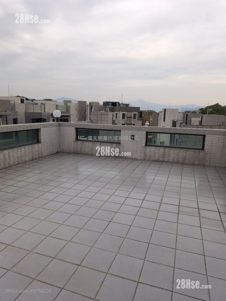 村屋 租盘 3 房 , 2 浴室 630 平方尺