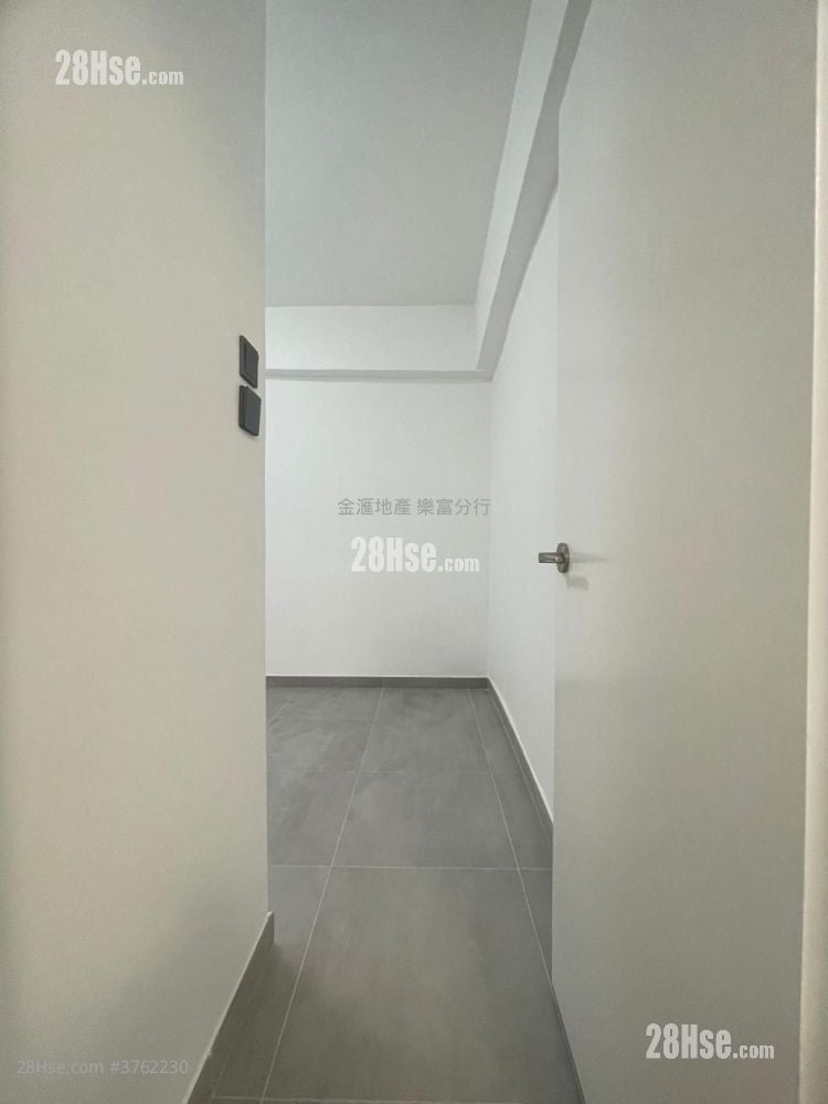 安利大厦 售盘 2 房 , 1 浴室 325 平方尺