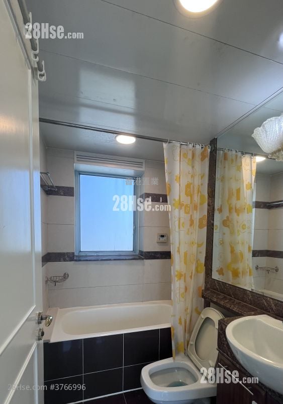 港景峰 售盘 3 房 , 2 浴室 785 平方尺