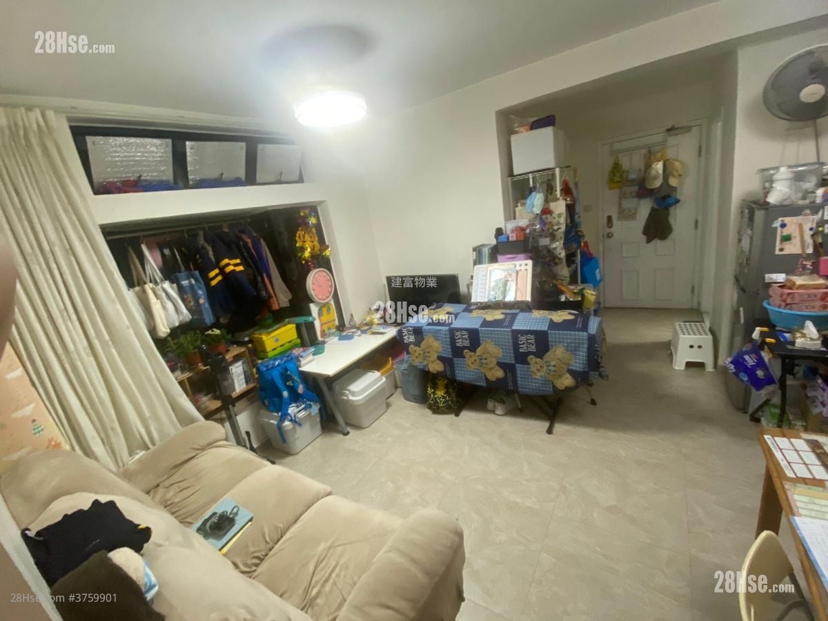 Crystal Park Sell 3 Bedrooms , 2 Bathrooms 604 ft²