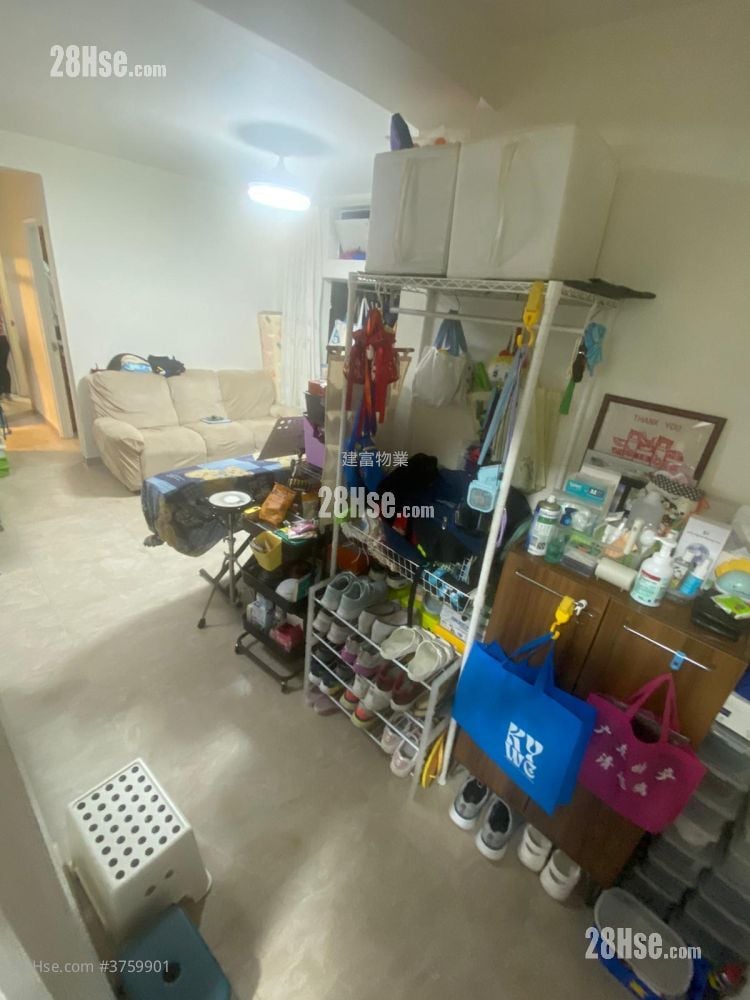 Crystal Park Sell 3 Bedrooms , 2 Bathrooms 604 ft²