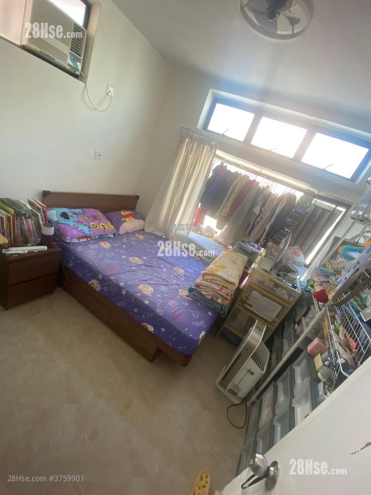 Crystal Park Sell 3 Bedrooms , 2 Bathrooms 604 ft²